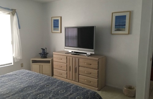 Indian Point Villa | Luxury 3 BR 2 BA Villa with Pool, Free Wi-Fi, Free USA calls, Free HDTV