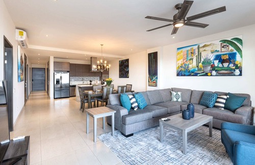 El Tezal Apartment | Luxury 3 BR Condo+Spacious Terrace & BBQ! Ronival
