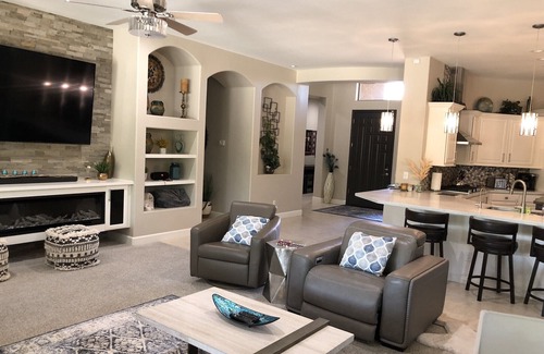 Palm Valley House | Luxury 4 bed, 4 bath with heated pool, spa outdoor kitchen & putting green