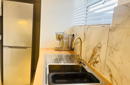 Luton Apartment | Luxury 4 Bedroom Apartment