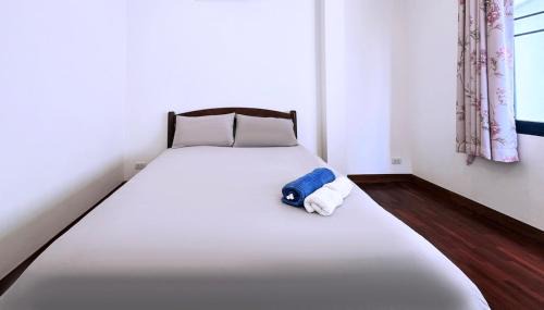 Nong Chaeng Villa | Luxury 4 bedroom 4 bathroom sea view bathtub pool villa in Bangpor Beach, Koh Samui, Thailand