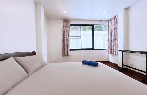 Nong Chaeng Villa | Luxury 4 bedroom 4 bathroom sea view bathtub pool villa in Bangpor Beach, Koh Samui, Thailand