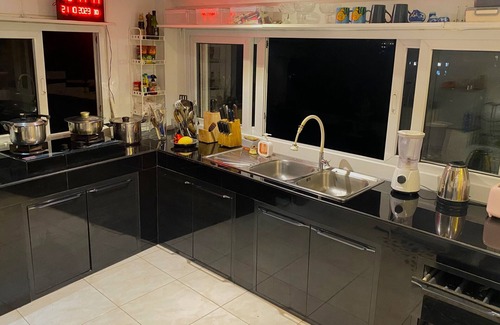 Karon Villa | Luxury 4-bedroom VILLA, 10 minutes foot walk from the fine sands of Karon Beach