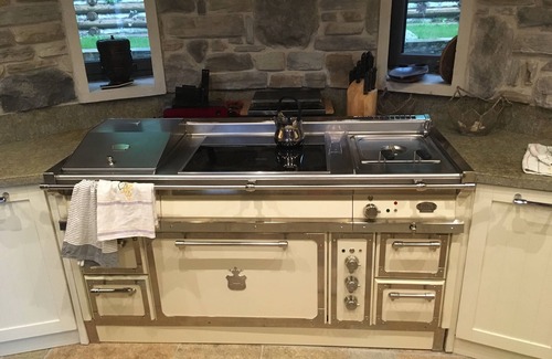 Chamonix-Mont-Blanc Ski Chalet | Luxury 400 sqm chalet with resident cook; refurbished in wood and natural stone.