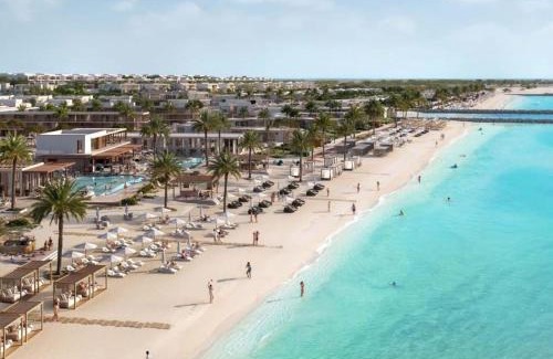 Abu Dhabi Villa | Luxury 4B + maid's with private beach access