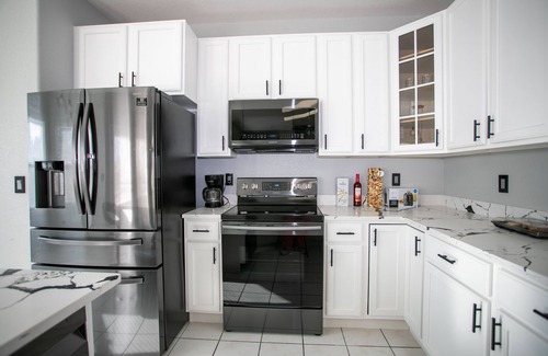 Montbello House | “Luxury 4BR Denver Retreat, Sleeps 10+, Entertainment & Prime Location”