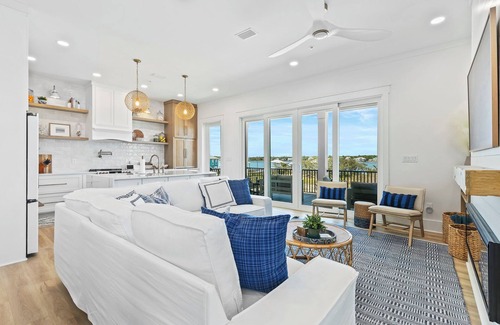Gulf Shores House | Luxury 5 BR Beach House - Lagoon Views w Heated Pool