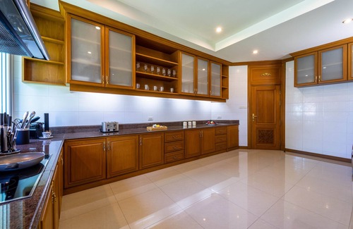 Cha-am Villa | Luxury 6 Bed Mansion - CAS