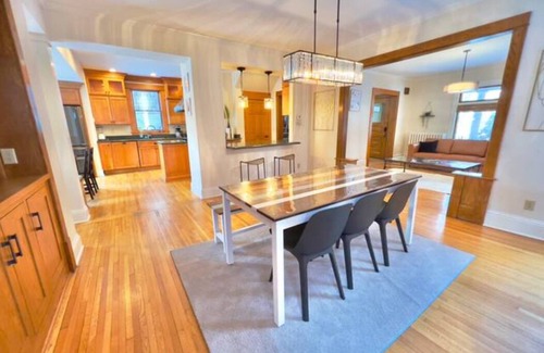 Ecco House | Luxury 6BR/5FB Wellness Retreat w/Steam & Infrared Saunas near Lake Bde Maka ka