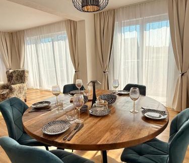 Ebersbach an der Fils Apartment | Luxury Apartment 4 bedrooms Self check in out