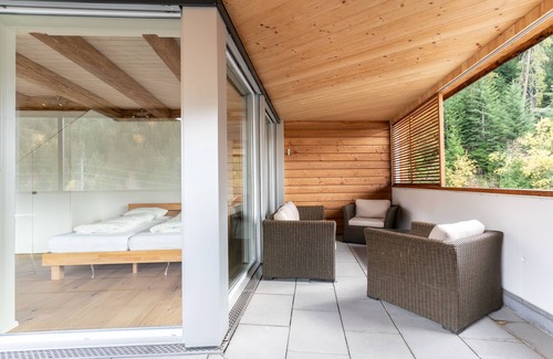 Laax Apartment | Luxury apartment, beautiful terrace (partly covered), free WIFI and parking