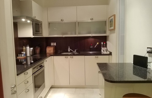 Chiswick Riverside Apartment | Luxury Apartment in London, Richmond Kew with Free Underground Parking