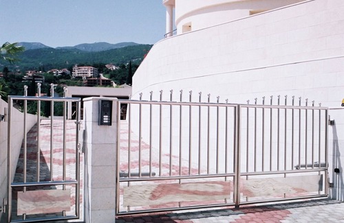 Icici Apartment | Luxury apartment in Opatija for 8 people with pool and silk bedding