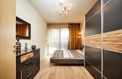Prague 8 Apartment | Luxury Apartment in Prague and FREE Parking!