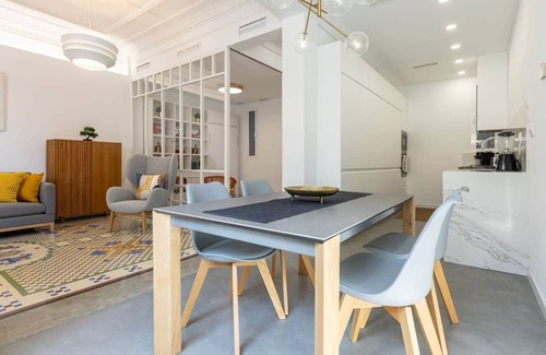 Eixample Apartment | Luxury Apartment in the Center