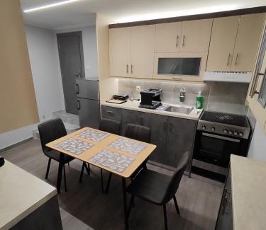 Meteora Apartment | luxury apartment in the center of Livadia