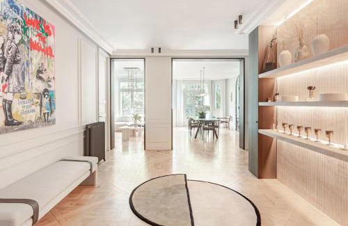 Chierry Bed & Breakfast | Luxury apartment next to Eiffel Tower in the center of - Paris