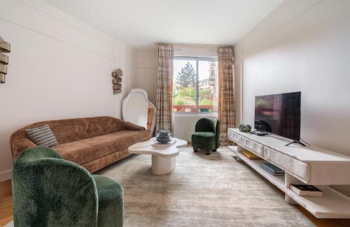 Grange aux Belles Apartment | Luxury apartment on Canal Saint Martin