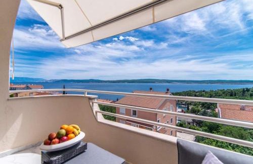 Klanfari Apartment | Luxury Apartment Queens on two floors with a panoramic sea view