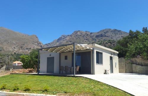 Fragkokastello Villa | Luxury apartment Reverie