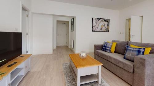 Stevenage Apartment | Luxury Apartment - Town Centre North Stevenage