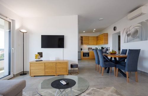 Milcetici Apartment | Luxury Apartment Vista Mare