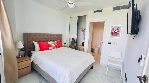 Bavaro Apartment | Luxury Apartment With Pool And Golf View