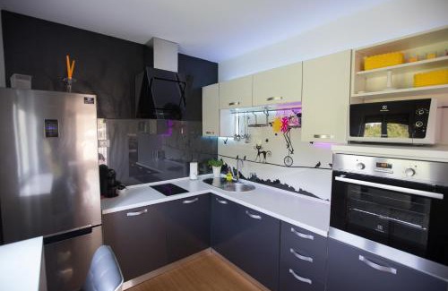 Bilice Apartment | Luxury Apartment with Private Heated Pool