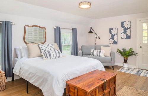 Appleton House | Luxury Appleton Home - 4 Bedrooms BBQ & Free Parking