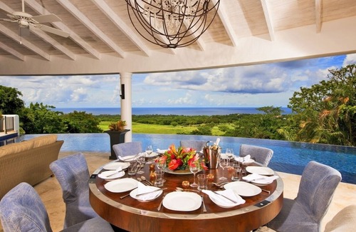 Lancaster Villa | Luxury Art Filled Villa with Pool and Ocean Views - Martello House