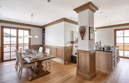 St. Christoph Ski Chalet | Luxury ski-in-out apartment with amazing views linked to exclusive 5-star hotel