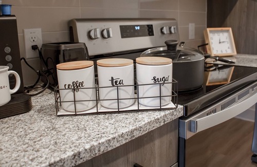 Lawrenceville Apartment | Luxury away from the noise by the pool