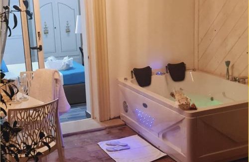 Marina Di Camerota Apartment | luxury B&B SUITE JACUZZI VILLA FILOMENA