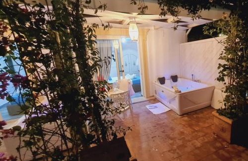 Marina Di Camerota Apartment | luxury B&B SUITE JACUZZI VILLA FILOMENA