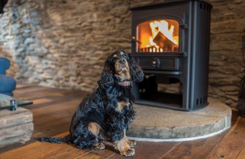 Staveley Villa | Luxury barn, newly renovated with river views