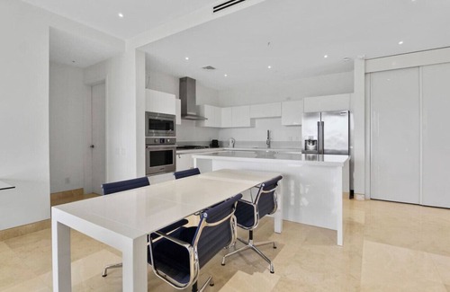 Oranjestad Apartment | Luxury Beach 2BR Condo w/Ocean View at Coral by Bocobay