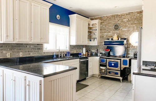 Caseville House | Luxury Beach Front Estate In-Town - Caseville