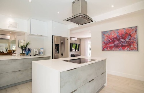 Barrier Island House | Luxury Beach Home w/Heated Saltwater Pool & Amazing Location; NYC Abstract Art