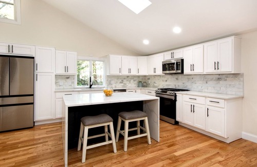 Duxbury House | Luxury Beach Town Living