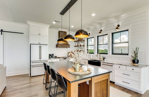 Ocean Springs House | Luxury Beachfront Living! Epic Ocean Springs Home