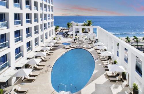 Central Beach Apartment | Luxury Beachfront Studio with Daily Cleaning