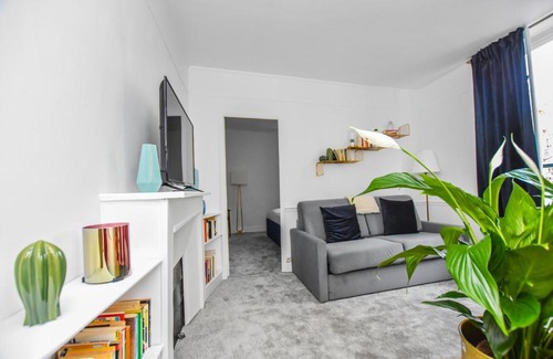 Notre-Dame-des-Champs Apartment | Luxury Bedroom St Germain - Bon Marché
