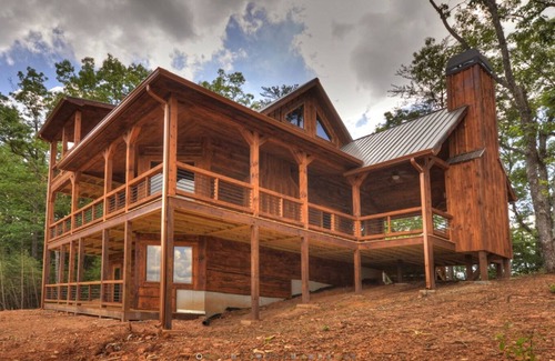 Blue Ridge Cabin | Luxury cabin! Designer decorated. Incredible views! Amazing sunrise! Secluded!