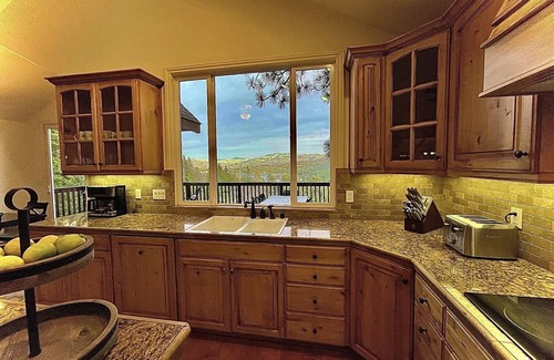 Blue Jay Cabin | Luxury cabin with a spectacular lake view, nestled in the pines!