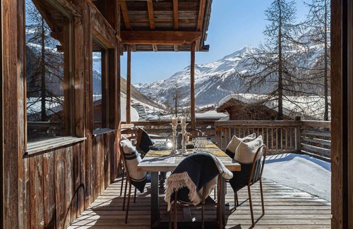 Val-d'Isere Ski Chalet | Luxury Chalet in Val-d'Isère for 8 with comfort included