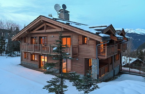 Courchevel Ski Chalet | Luxury chalet with relaxation area for 10 people