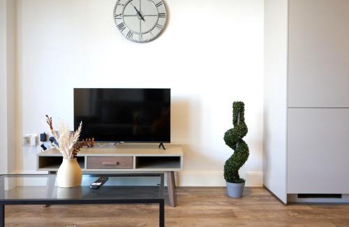 Brent Apartment | Luxury City Escape Apartments