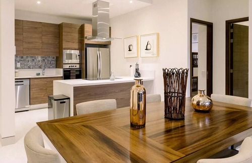 El Tezal Condo | Luxury Condo Near the Beach w/Access to Pool and Gym