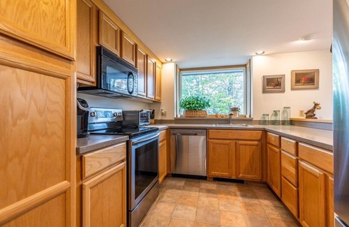 Stratton Mountain Condo | Luxury Condo Near Stratton and Bromley Mountains