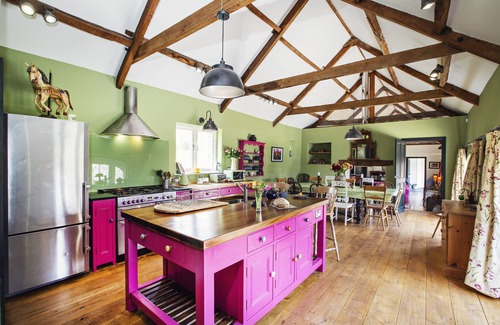 Abergavenny Other | Luxury Country House, Walled Garden, Games Barn/Gym & Hot Tub